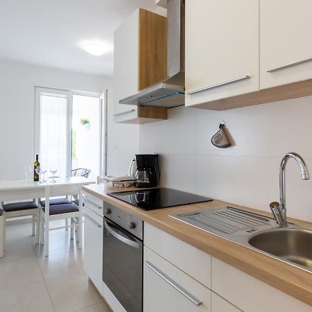 Amoroso Apartment 200M From Sea Poreč Eksteriør bilde
