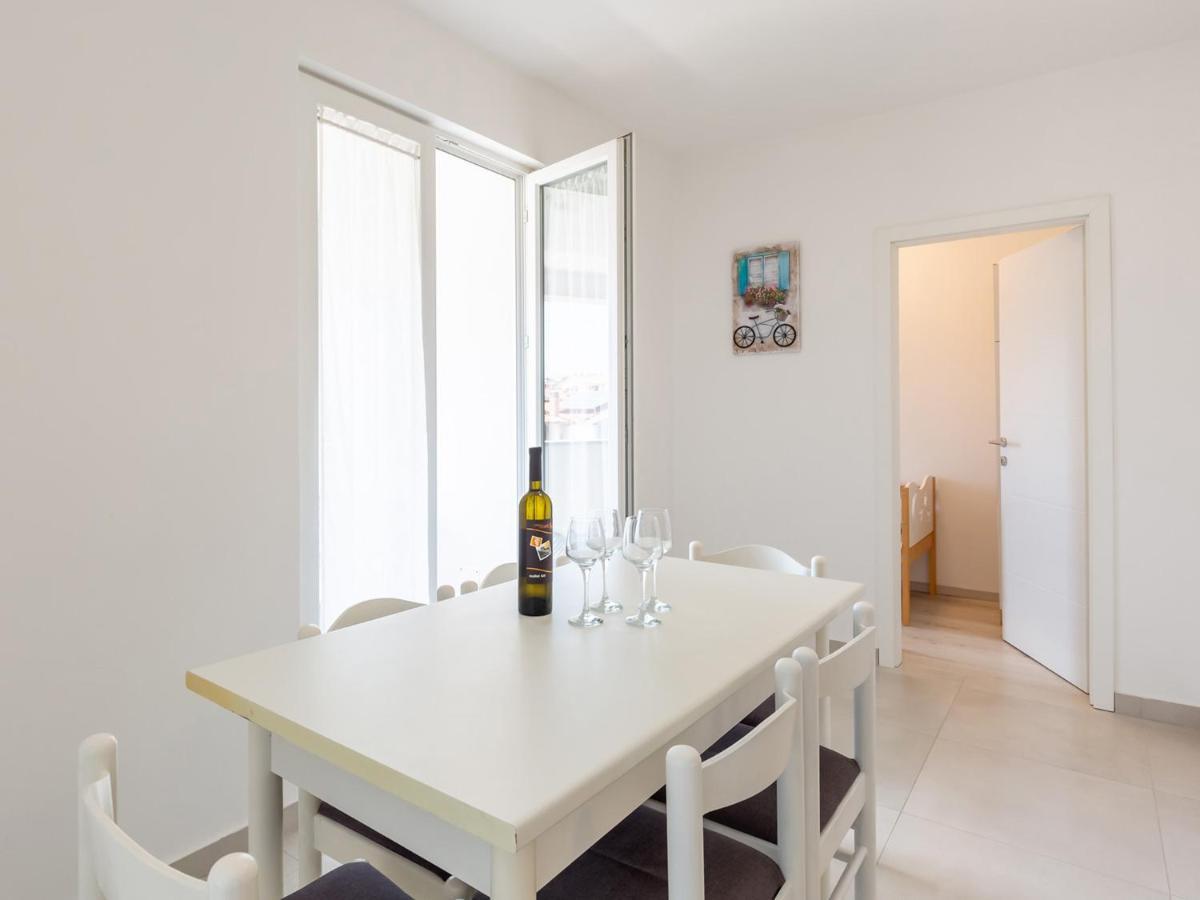 Amoroso Apartment 200M From Sea Poreč Eksteriør bilde