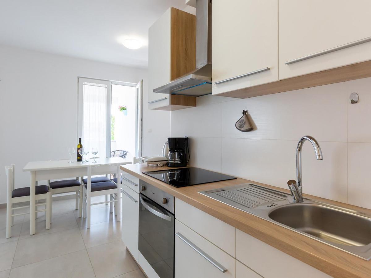 Amoroso Apartment 200M From Sea Poreč Eksteriør bilde